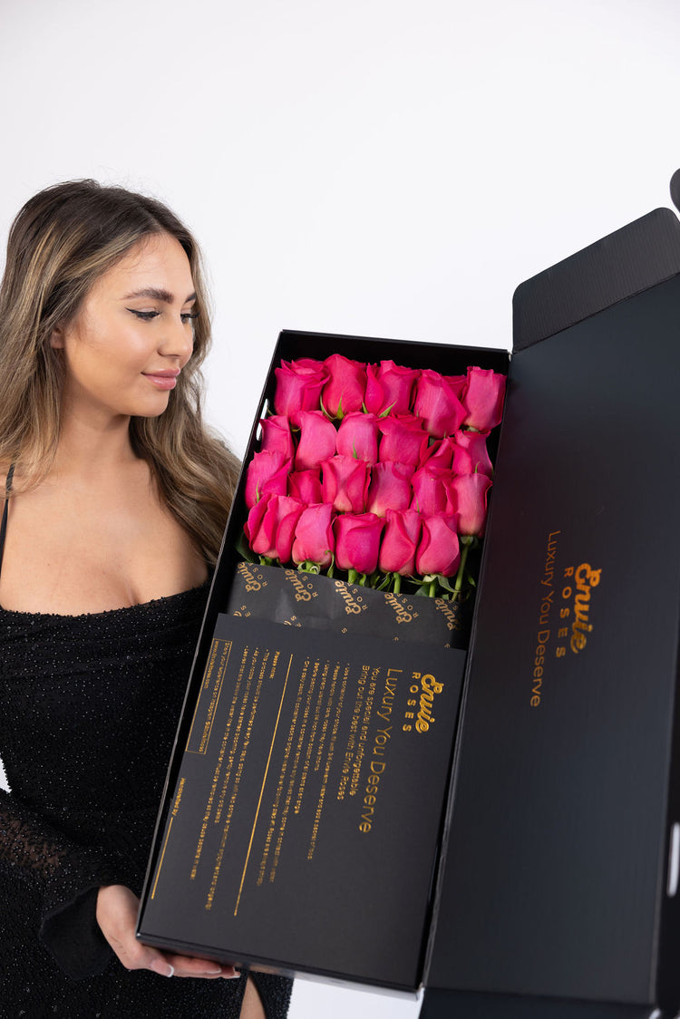Luxury Fresh Dark Pink Roses UK | Signature Rose Box